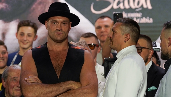 JOSHUA - DUBOIS: FURY I USYK ZASIĄDĄ PRZY RINGU