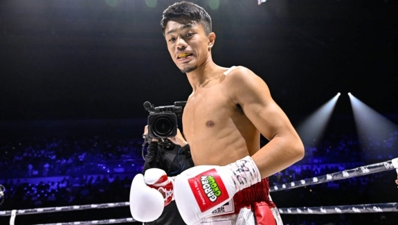 NAKATANI WAKUJE PASY I PRZENOSI SIĘ DO WAGI INOUE