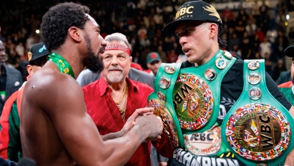 BENAVIDEZ - YARDE W DAZN PAY-PER-VEW