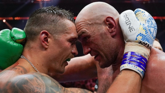 FURY ZAINTERESOWANY USYKIEM A NIE JOSHUĄ