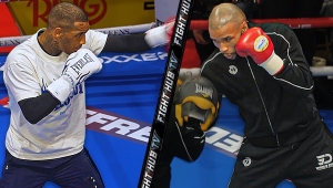 TRENINGI OTWARTE PRZED SOBOTNIM REWANŻEM EUBANK - BENN