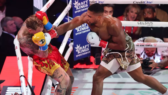 33 MILIONY WIDZÓW WALKI JOSHUA - PAUL