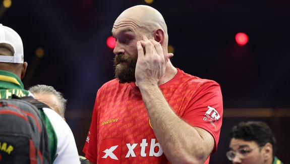 TYSON FURY W KWIETNIU, PRAWDOPODOBNIE Z MACHMUDOWEM