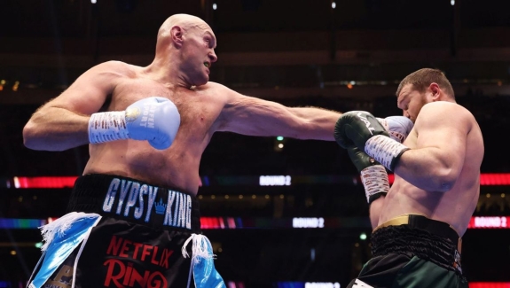 BOXREC: TYSON FURY PIĄTY ZWYCIĘSKIM POWROCIE
