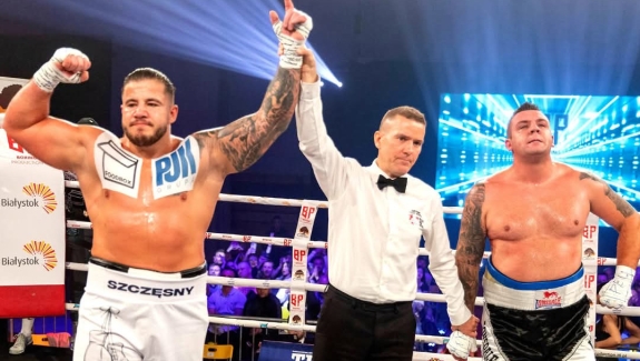 CIĘŻKIE CIOSY NA PODLASIU: SZCZĘSNY vs BOSNJAK