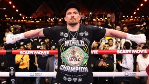 USYK: CÓRKA PRZED WALKĄ DZWONIŁA ZE SCHRONU 